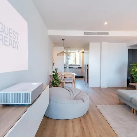 Daire Guestready - Elegant Madeira Retreat *