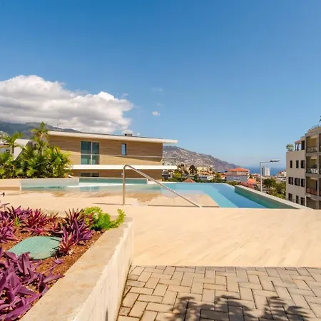 Guestready - Elegant Madeira Retreat Daire