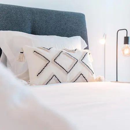 Guestready - Elegant Madeira Retreat *