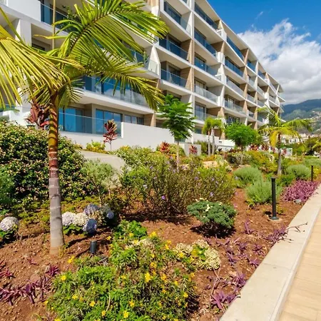 Апартаменты Guestready - Elegant Madeira Retreat