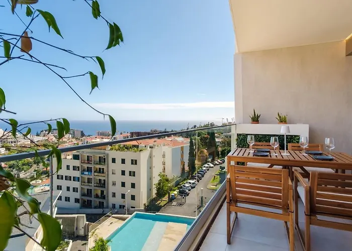 Guestready - Elegant Madeira Retreat Lägenhet