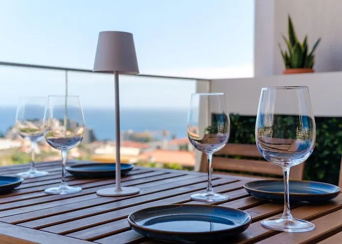 Lägenhet Guestready - Elegant Madeira Retreat *