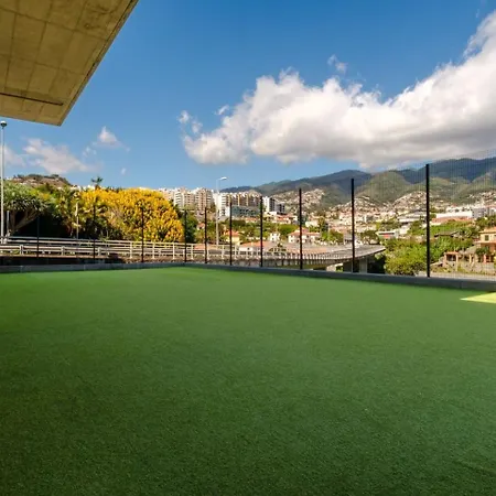 Guestready - Elegant Madeira Retreat Lägenhet *